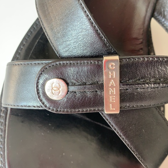 Chanel black leather slides - Picture 2 of 9